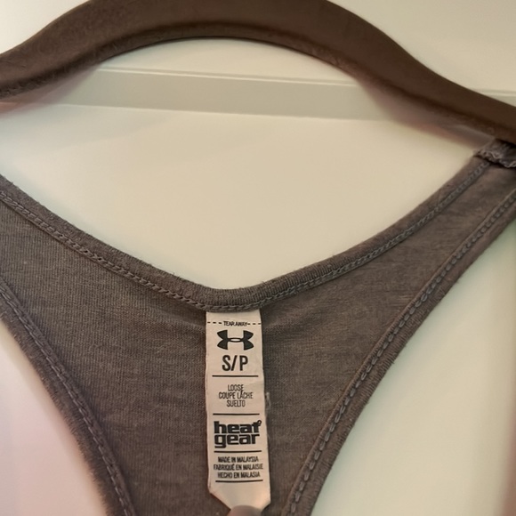 Under Armour Razor Back Tank - Picture 3 of 4